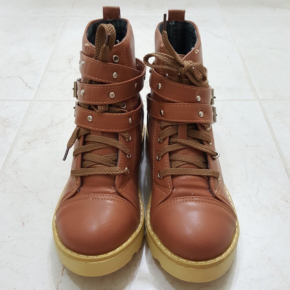NWOT Light Brown Combat Boots Ankle Bootie Combat Fleece Winter Fall Women's 6